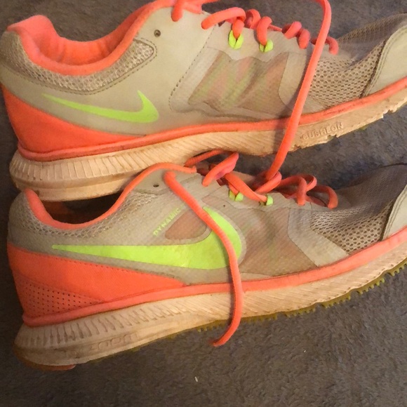 Nike’s - Picture 2 of 4